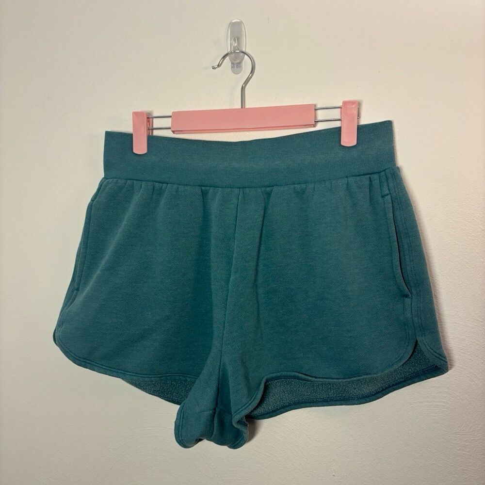 Victoria’s Secret On Point Sweat Shorts Size Medium